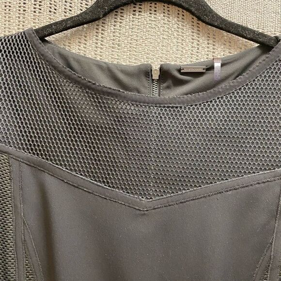 Elie Tahari black net front back zipper great condition - Picture 7 of 11